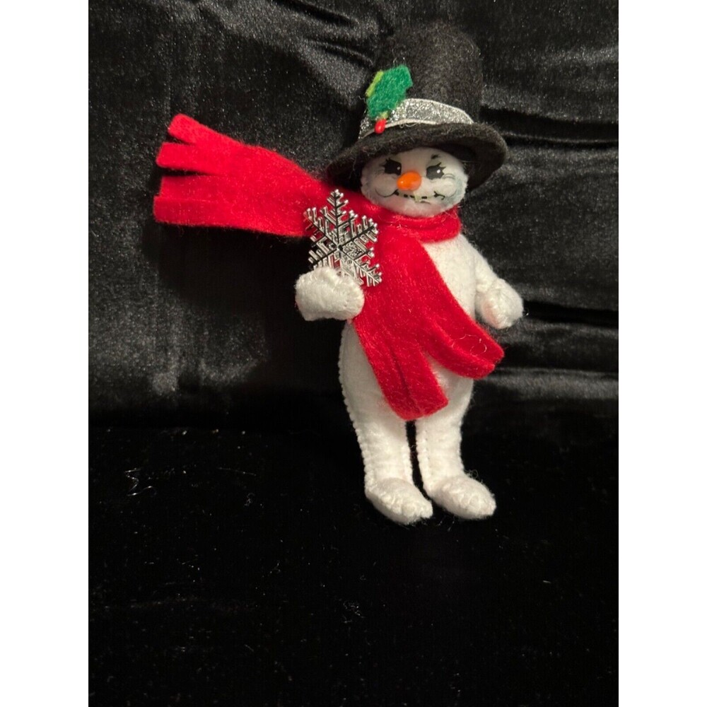 Annalee 2013, 3” Frosty the Snowman ornament with silver snow flake